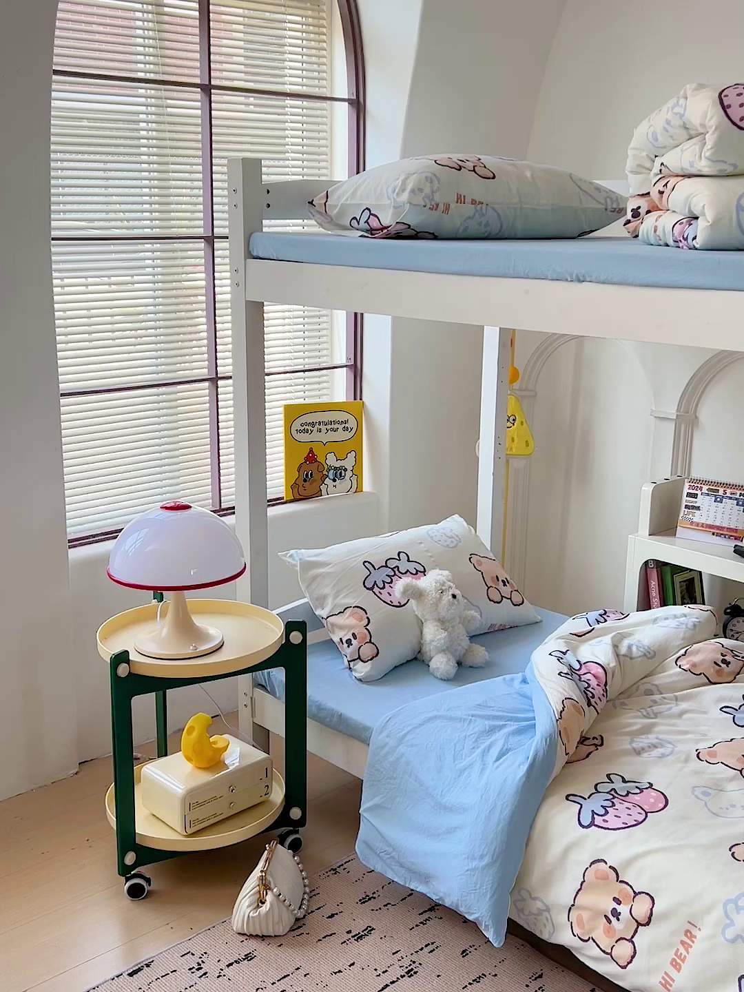 91家纺网 家纺一手货源 找家纺 曼陀罗2025新款超柔云朵棉学生宿舍上下铺三件套 宠爱