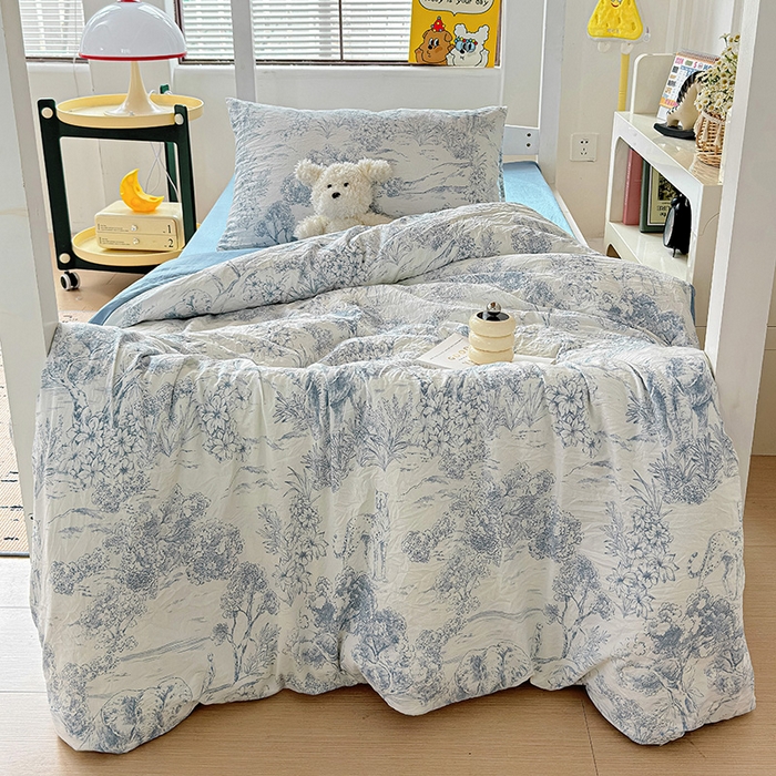 91家纺网 家纺一手货源 找家纺 曼陀罗2025新款超柔云朵棉学生宿舍上下铺三件套 丛林物语-蓝