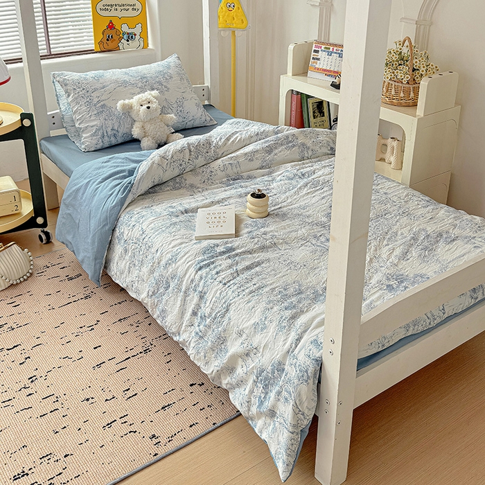 91家纺网 家纺一手货源 找家纺 曼陀罗2025新款超柔云朵棉学生宿舍上下铺三件套 丛林物语-蓝