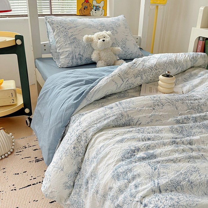 91家纺网 家纺一手货源 找家纺 曼陀罗2025新款超柔云朵棉学生宿舍上下铺三件套 丛林物语-蓝