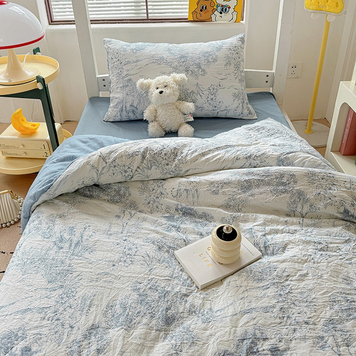 91家纺网 家纺一手货源 找家纺 曼陀罗2025新款超柔云朵棉学生宿舍上下铺三件套 丛林物语-蓝