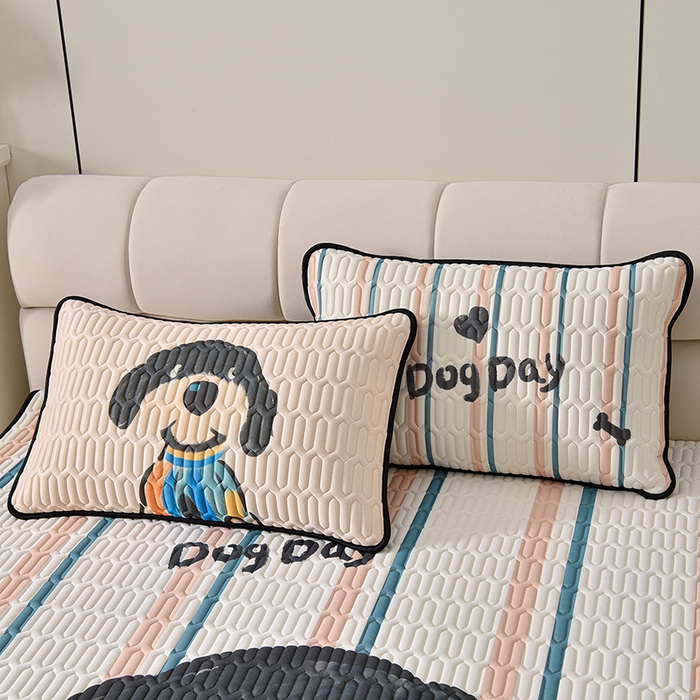 91家纺网 家纺一手货源 找家纺 炫拼家纺 2025新款凉感丝大版乳胶凉席三件套 狗狗队长