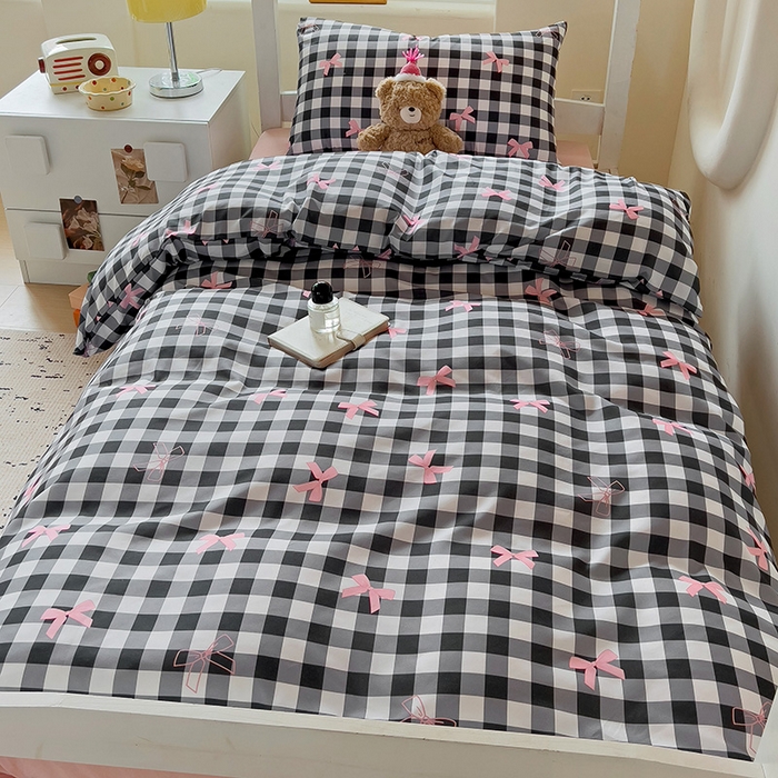 91家纺网 家纺一手货源 找家纺 曼陀罗2025新款超柔云朵棉学生宿舍上下铺三件套 黑格蝴蝶结