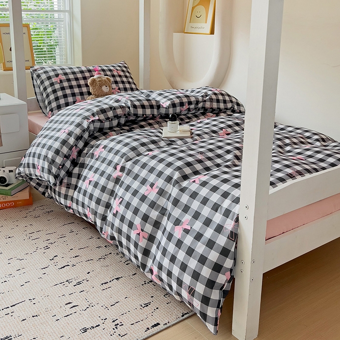 91家纺网 家纺一手货源 找家纺 曼陀罗2025新款超柔云朵棉学生宿舍上下铺三件套 黑格蝴蝶结