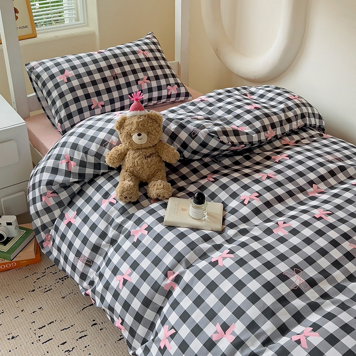 91家纺网 家纺一手货源 找家纺 曼陀罗2025新款超柔云朵棉学生宿舍上下铺三件套 黑格蝴蝶结