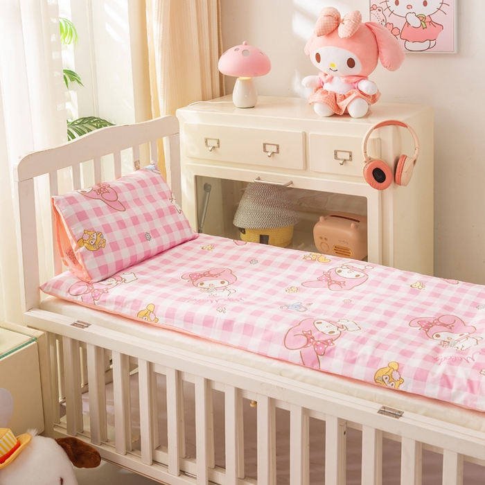 91家纺网 家纺一手货源 找家纺 博雅 2025新款三丽欧全棉纯棉幼儿园三套件宿舍三件套上下铺三件套 粉格美乐蒂