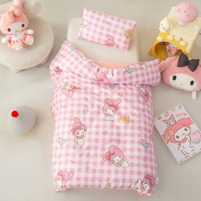 91家纺网 家纺一手货源 找家纺 博雅 2025新款三丽欧全棉纯棉幼儿园三套件宿舍三件套上下铺三件套 粉格美乐蒂