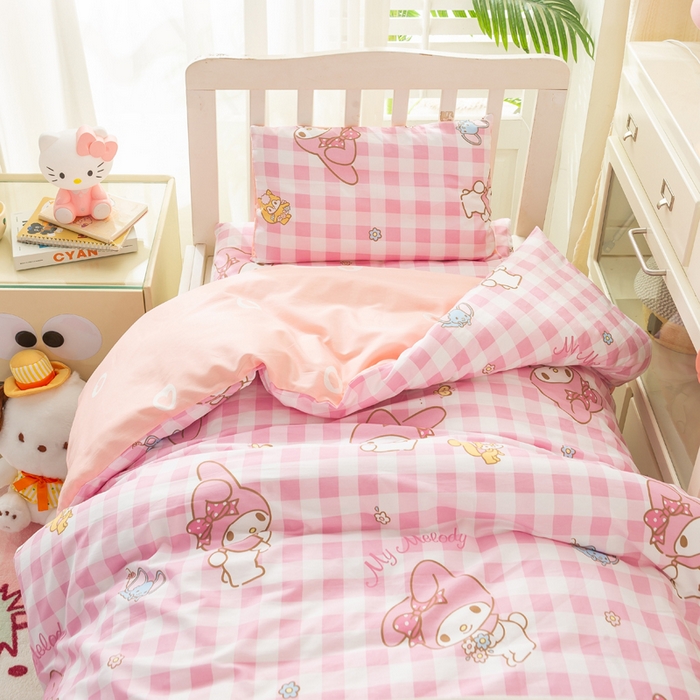 91家纺网 家纺一手货源 找家纺 博雅 2025新款三丽欧全棉纯棉幼儿园三套件宿舍三件套上下铺三件套 粉格美乐蒂