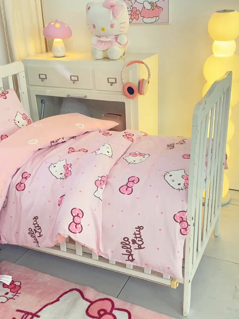 91家纺网 家纺一手货源 找家纺 博雅 2025新款三丽欧全棉纯棉幼儿园三套件宿舍三件套上下铺三件套 粉色蝴蝶结KT