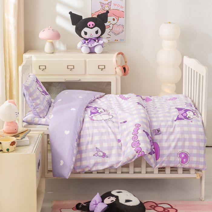 91家纺网 家纺一手货源 找家纺 博雅 2025新款三丽欧全棉纯棉幼儿园三套件宿舍三件套上下铺三件套 小方格库洛米