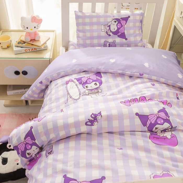 91家纺网 家纺一手货源 找家纺 博雅 2025新款三丽欧全棉纯棉幼儿园三套件宿舍三件套上下铺三件套 小方格库洛米