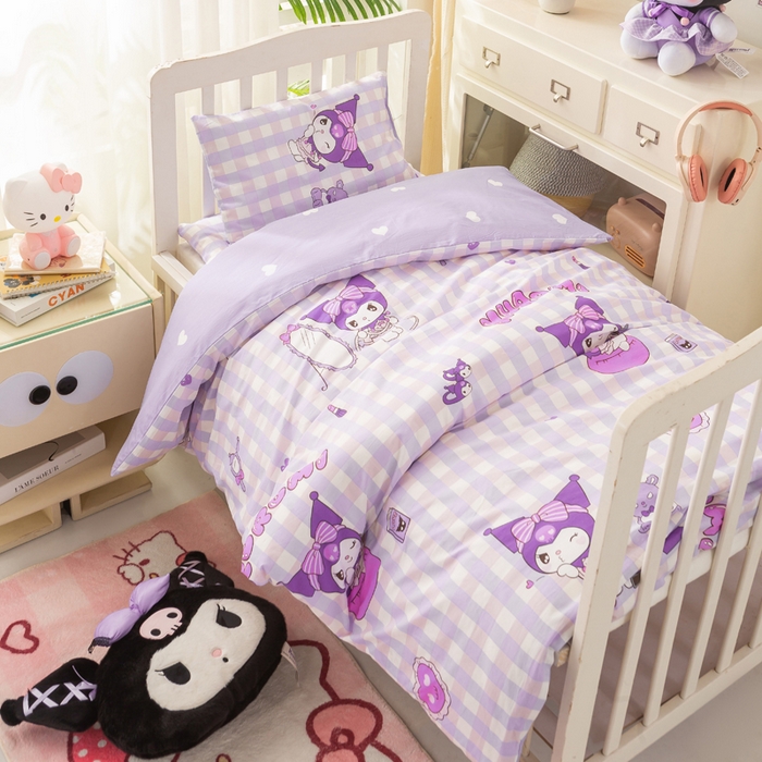 91家纺网 家纺一手货源 找家纺 博雅 2025新款三丽欧全棉纯棉幼儿园三套件宿舍三件套上下铺三件套 小方格库洛米