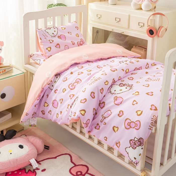 91家纺网 家纺一手货源 找家纺 博雅 2025新款三丽欧全棉纯棉幼儿园三套件宿舍三件套上下铺三件套 心心KT