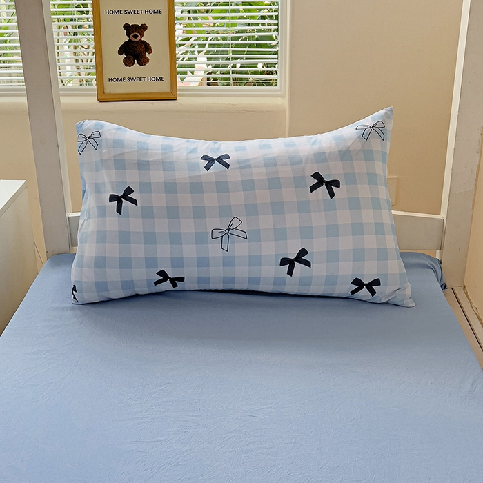 91家纺网 家纺一手货源 找家纺 曼陀罗2025新款超柔云朵棉学生宿舍上下铺三件套 蓝格蝴蝶结黑