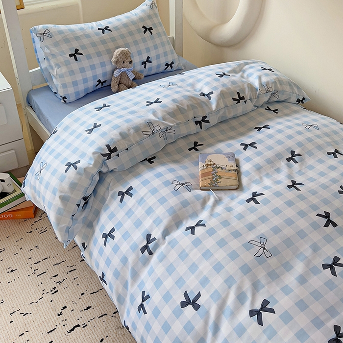 91家纺网 家纺一手货源 找家纺 曼陀罗2025新款超柔云朵棉学生宿舍上下铺三件套 蓝格蝴蝶结黑