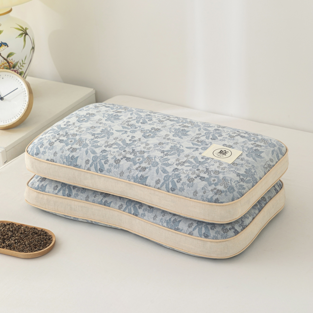 91家纺网 家纺一手货源 找家纺 大熊枕芯 2025新款亚麻棉麻荞麦护颈枕全荞麦壳枕头枕芯 缥