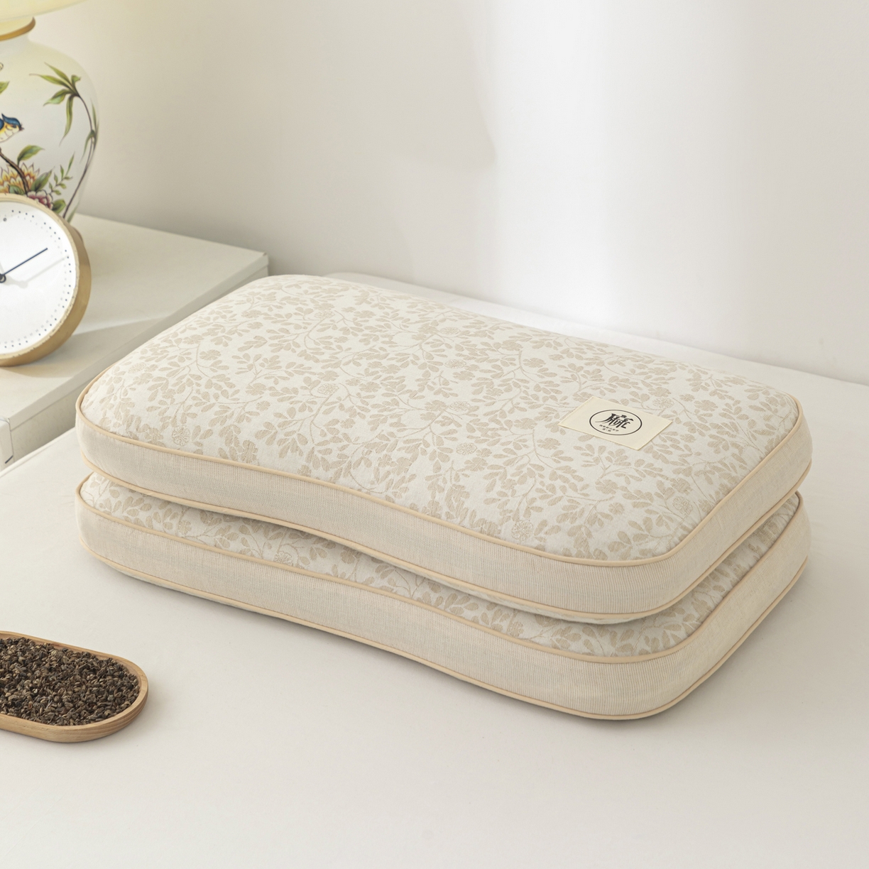 91家纺网 家纺一手货源 找家纺 大熊枕芯 2025新款亚麻棉麻荞麦护颈枕全荞麦壳枕头枕芯 鸟嗰子