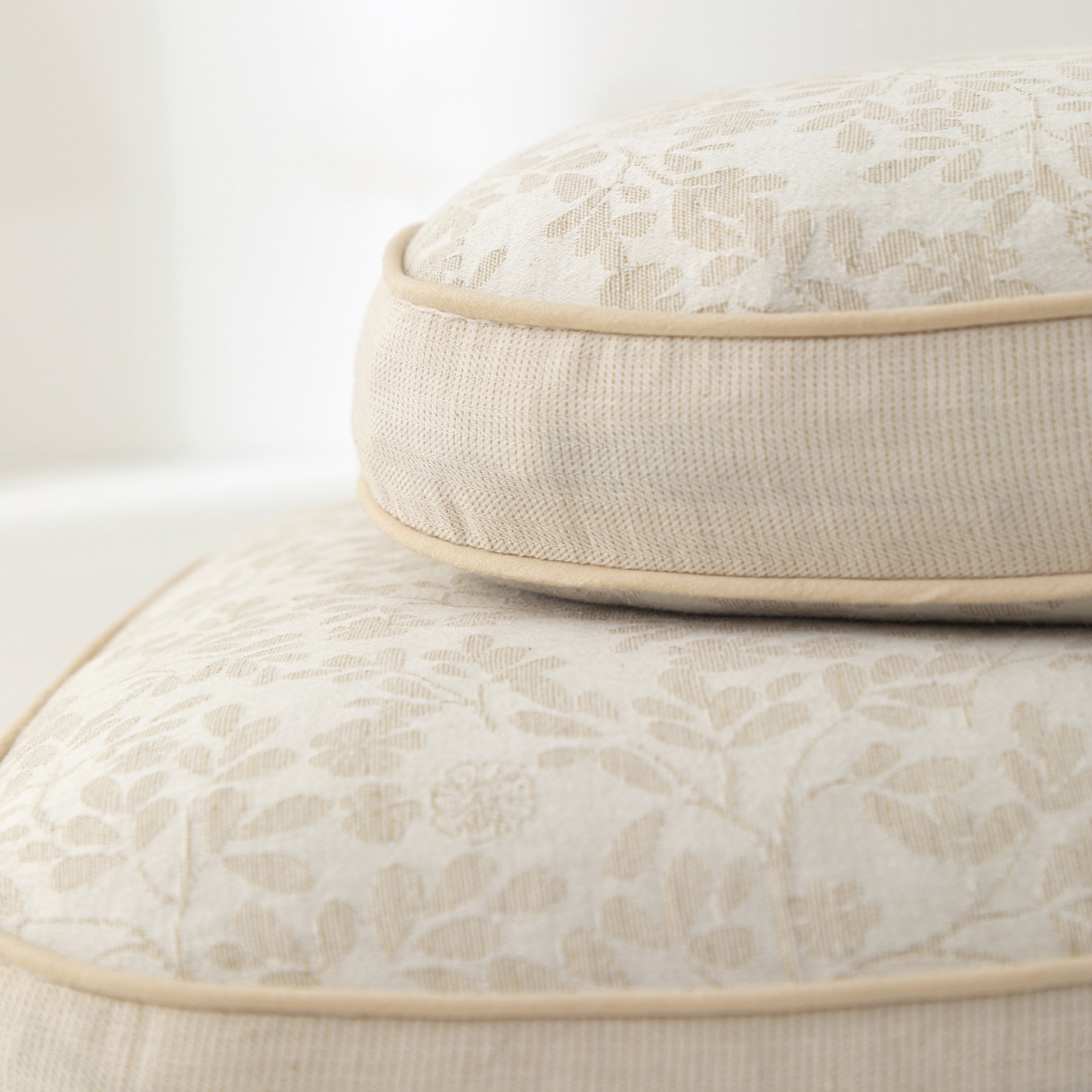 91家纺网 家纺一手货源 找家纺 大熊枕芯 2025新款亚麻棉麻荞麦护颈枕全荞麦壳枕头枕芯 鸟嗰子