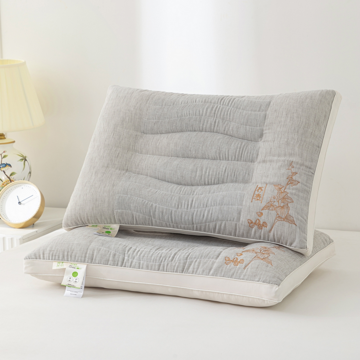 91家纺网 家纺一手货源 找家纺 （总）大熊枕芯 2025新款麻料定型护颈枕荞麦壳羽丝绒枕头枕芯