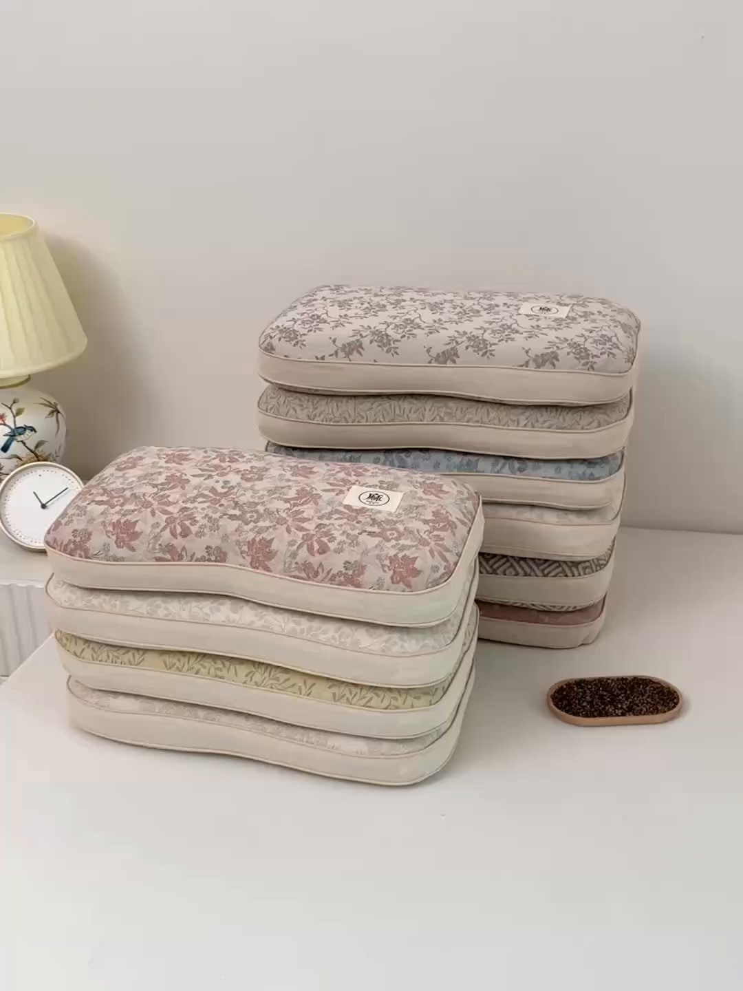 91家纺网 家纺一手货源 找家纺 大熊枕芯 2025新款亚麻棉麻荞麦护颈枕全荞麦壳枕头枕芯 鸟嗰子