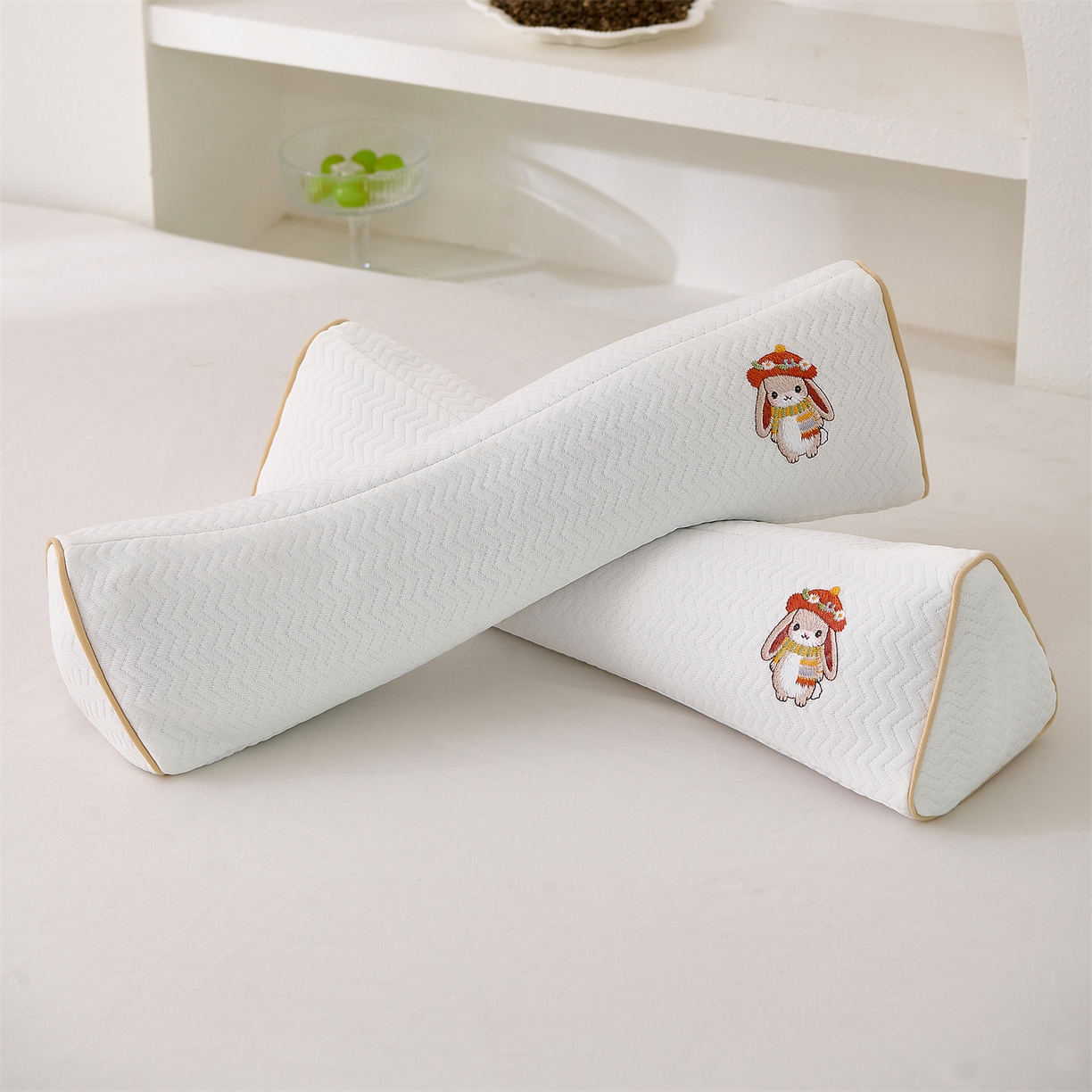 （总）大熊枕芯 2025新款针织刺绣款三角荞麦枕全荞麦壳枕头枕芯