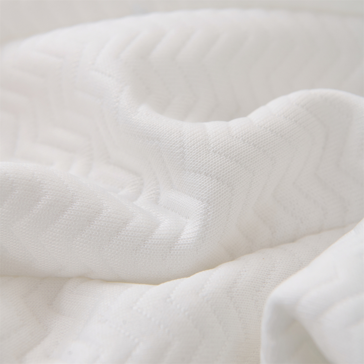 91家纺网 家纺一手货源 找家纺 （总）大熊枕芯 2025新款针织刺绣款三角荞麦枕全荞麦壳枕头枕芯