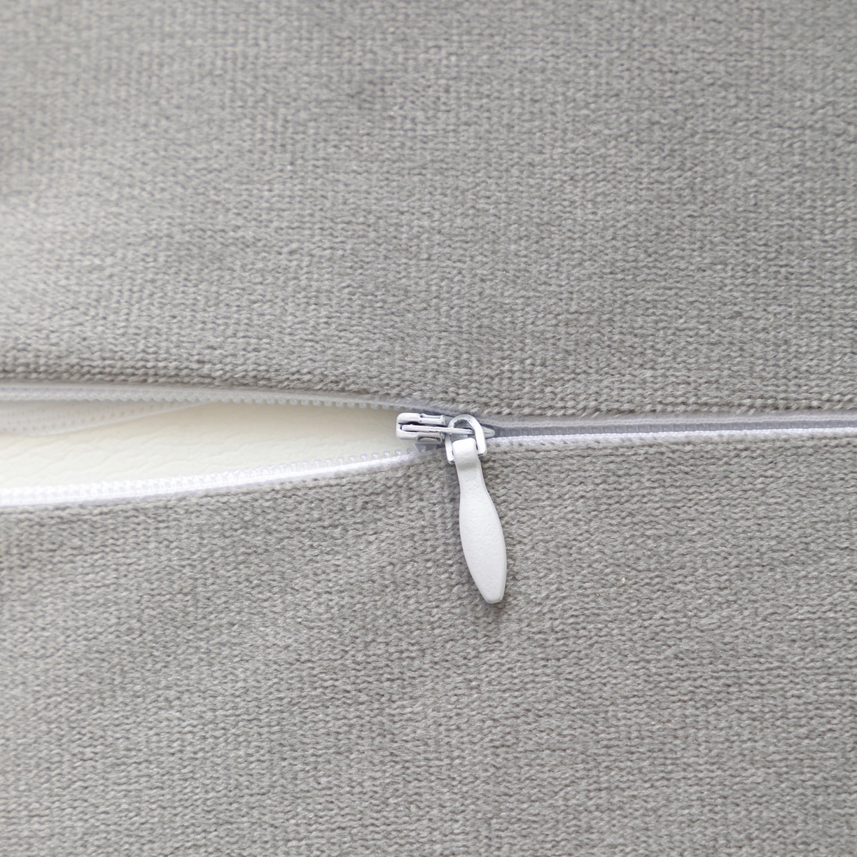 91家纺网 家纺一手货源 找家纺 大熊枕芯 2025新款小奶猫慢回弹记忆枕猫肚枕枕头枕芯 小奶猫记忆枕-灰