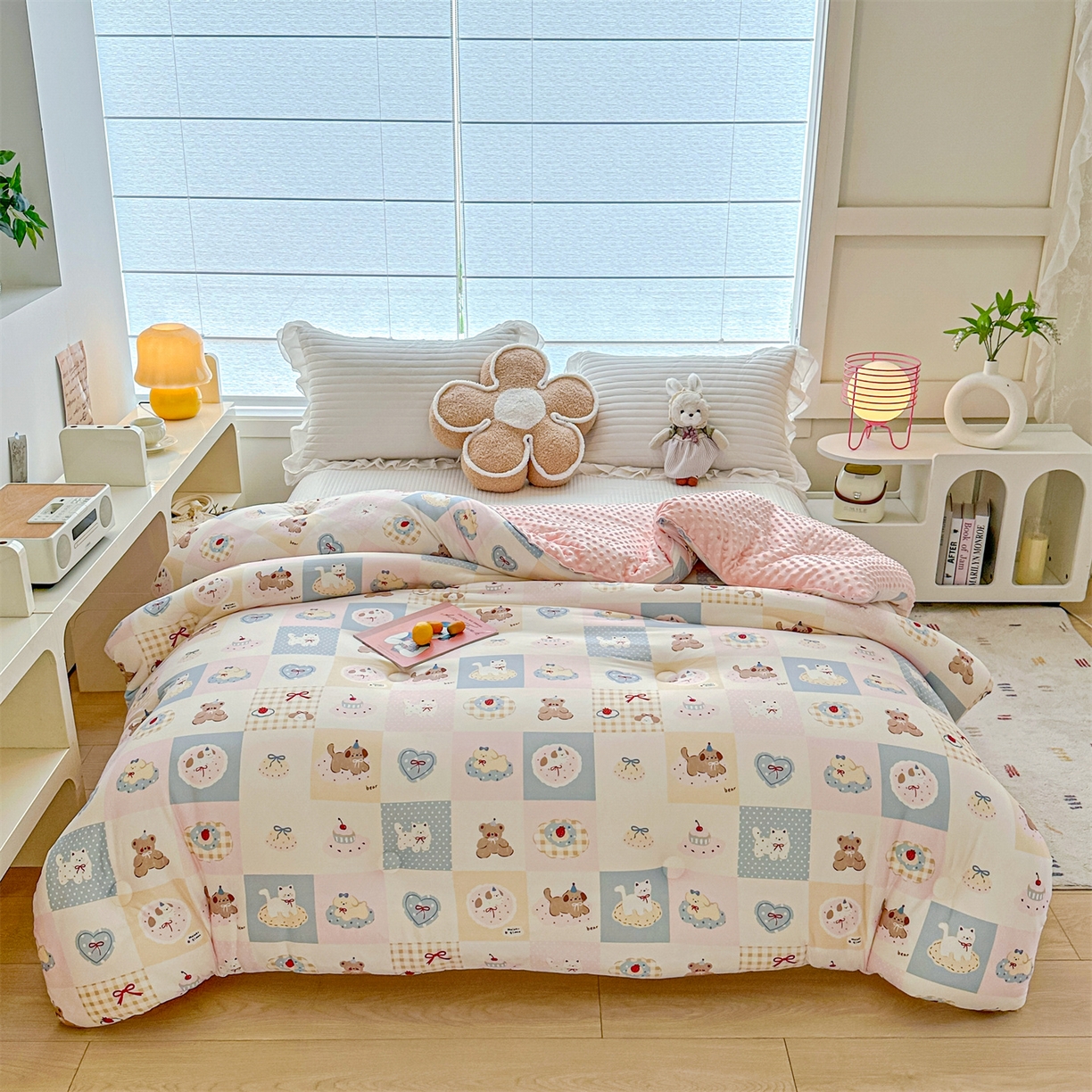 91家纺网 家纺一手货源 找家纺 优被业 2025新款A类牛奶丝针织棉豆豆被 大豆被 冬被 被子被芯 蛋糕熊