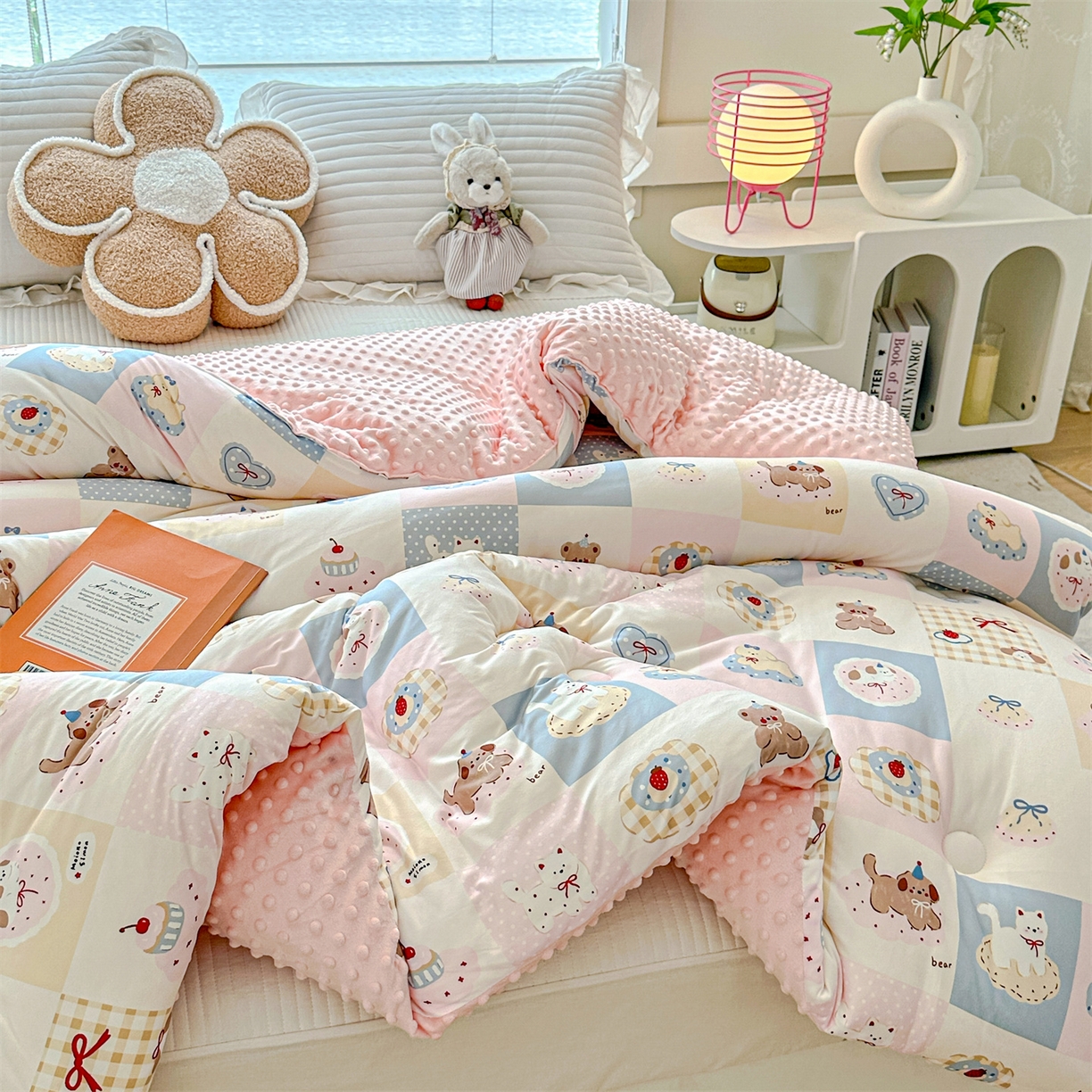 91家纺网 家纺一手货源 找家纺 优被业 2025新款A类牛奶丝针织棉豆豆被 大豆被 冬被 被子被芯 蛋糕熊