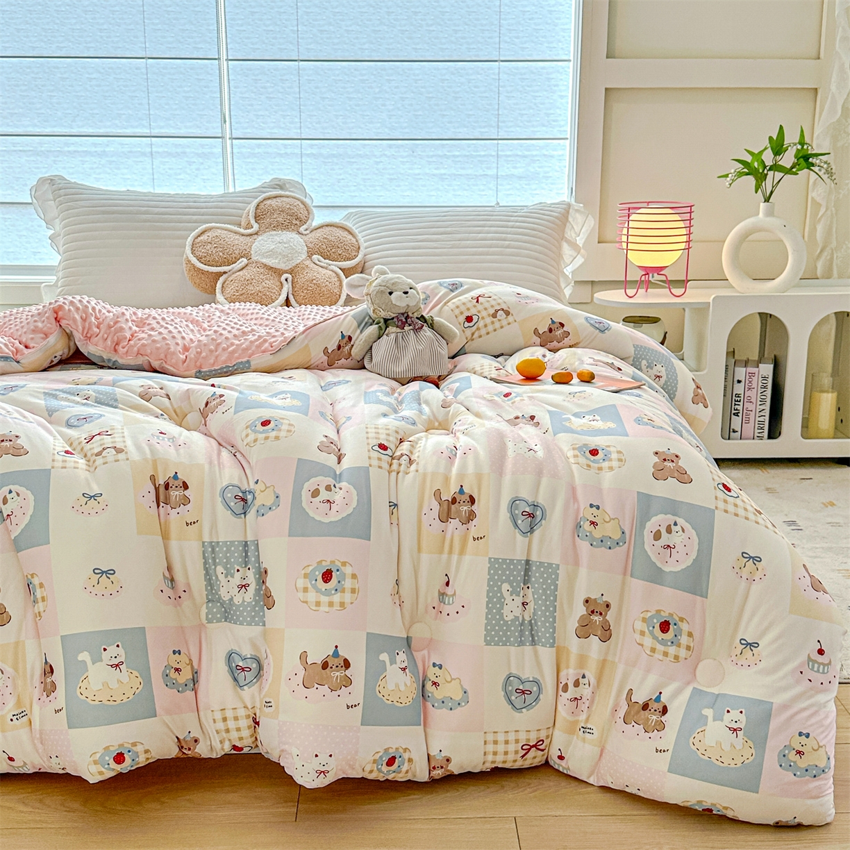 91家纺网 家纺一手货源 找家纺 优被业 2025新款A类牛奶丝针织棉豆豆被 大豆被 冬被 被子被芯 蛋糕熊