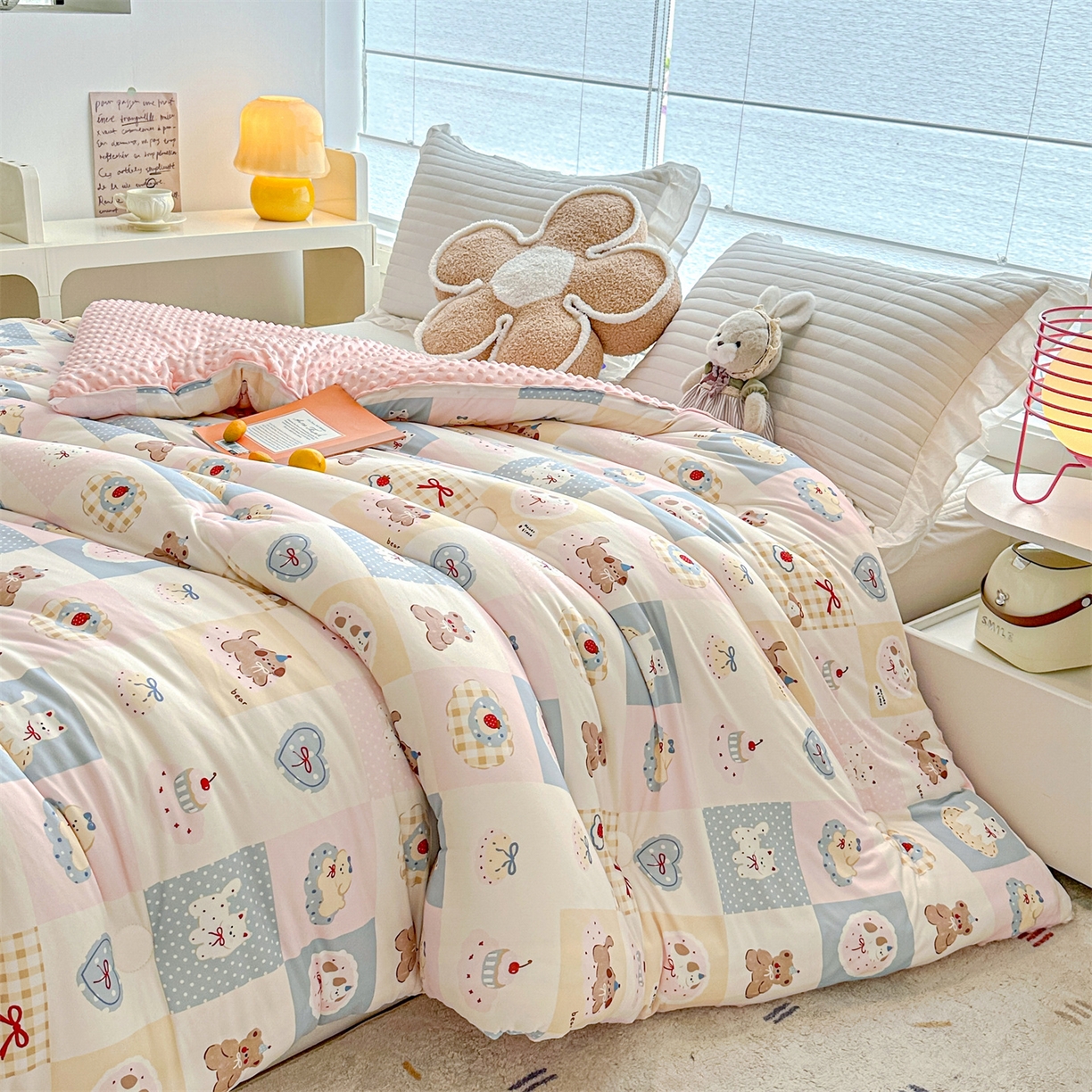 91家纺网 家纺一手货源 找家纺 优被业 2025新款A类牛奶丝针织棉豆豆被 大豆被 冬被 被子被芯 蛋糕熊