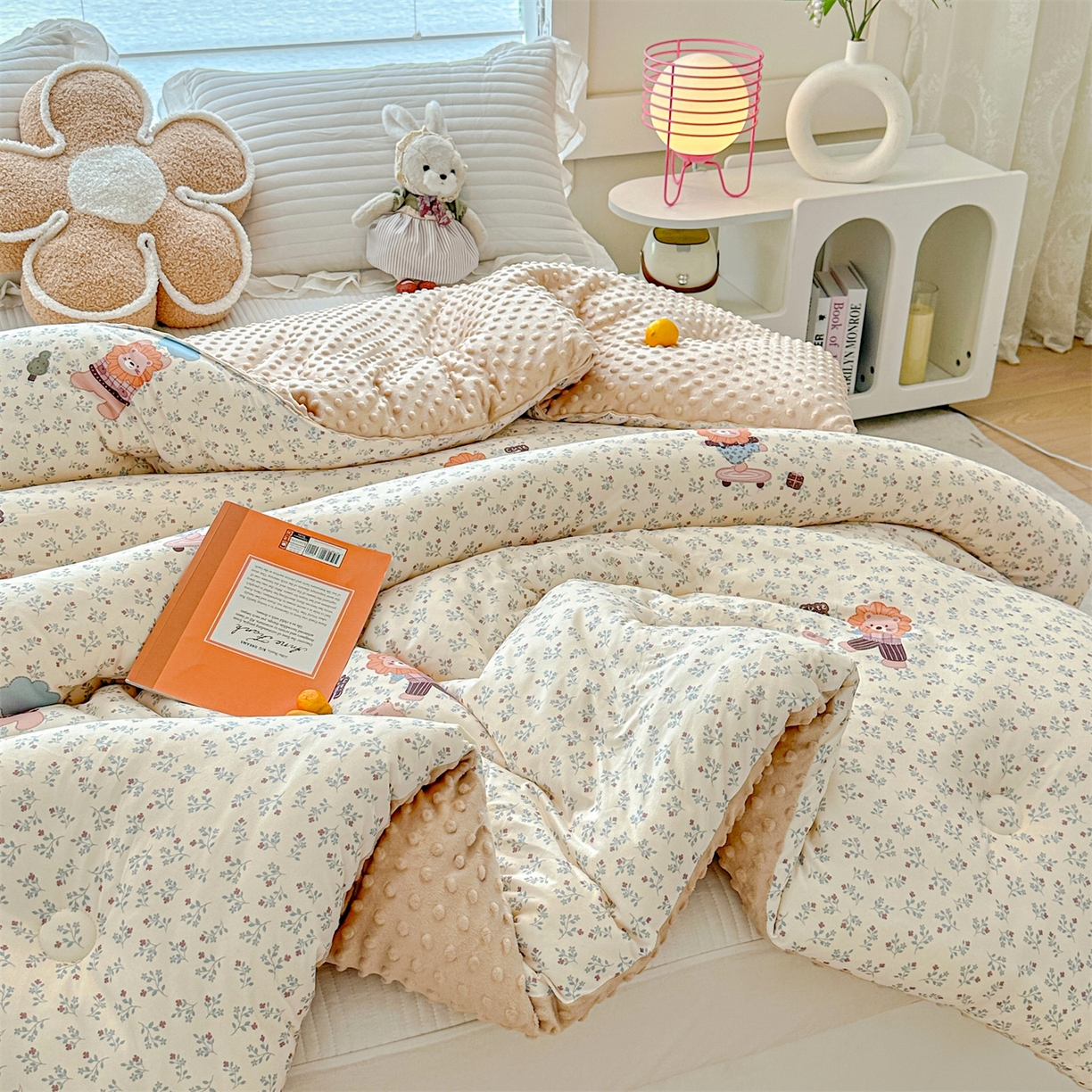 91家纺网 家纺一手货源 找家纺 优被业 2025新款A类牛奶丝针织棉豆豆被 大豆被 冬被 被子被芯 滑板狮子