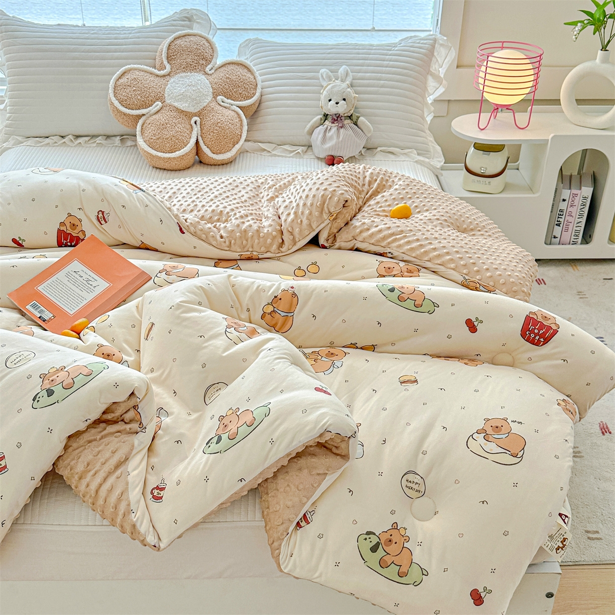 91家纺网 家纺一手货源 找家纺 优被业 2025新款A类牛奶丝针织棉豆豆被 大豆被 冬被 被子被芯 卡皮巴拉