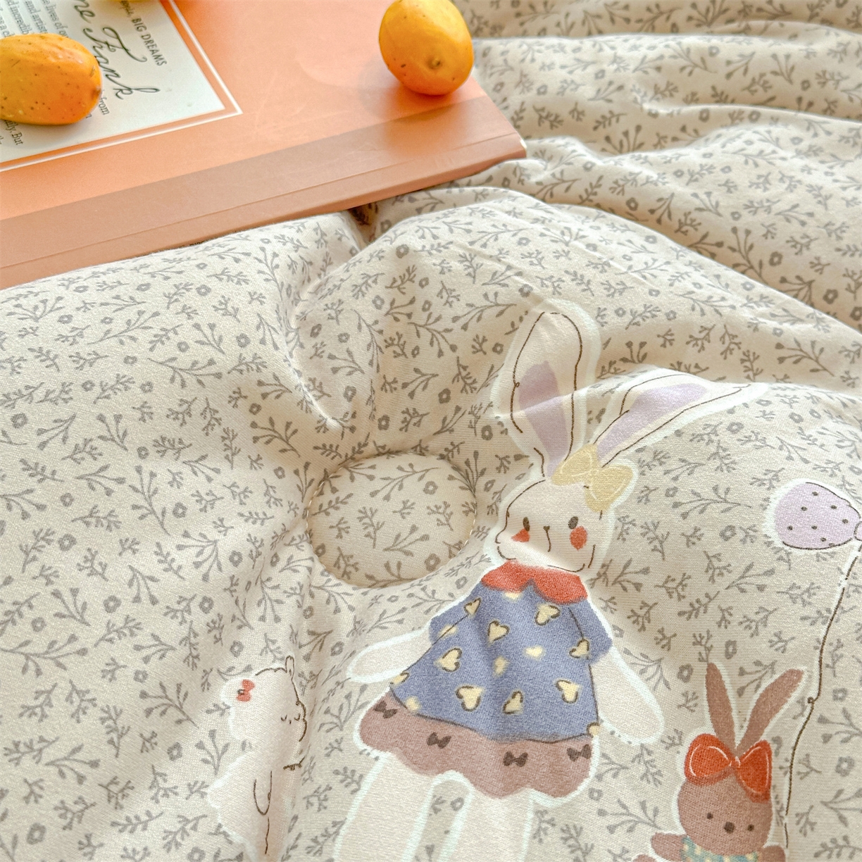 91家纺网 家纺一手货源 找家纺 优被业 2025新款A类牛奶丝针织棉豆豆被 大豆被 冬被 被子被芯 慕斯小兔