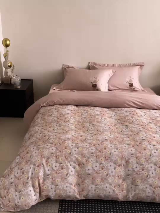 91家纺网 家纺一手货源 找家纺 由丽2025新款卡通磨毛印花四件套（控价券后不低于小号190，标准210，加大225） 知槿