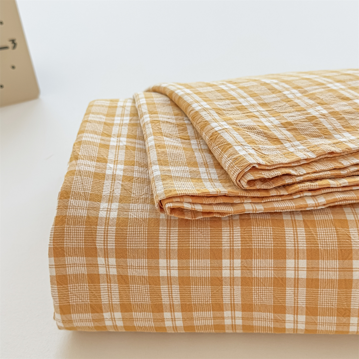 91家纺网 家纺一手货源 找家纺 菡宝 2025新款全棉纯棉色织水洗棉单床单 黄格调