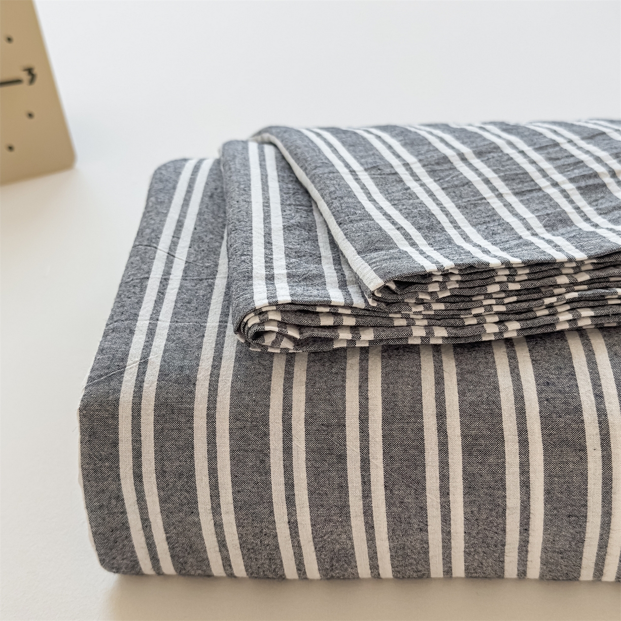 91家纺网 家纺一手货源 找家纺 菡宝 2025新款全棉纯棉色织水洗棉单床单 牧野丈青灰