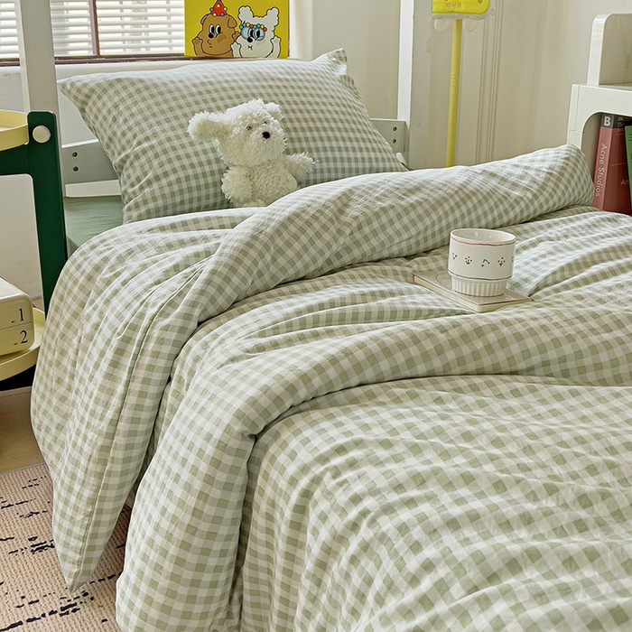 91家纺网 家纺一手货源 找家纺 曼陀罗2025新款超柔云朵棉学生宿舍上下铺三件套 小格浅绿