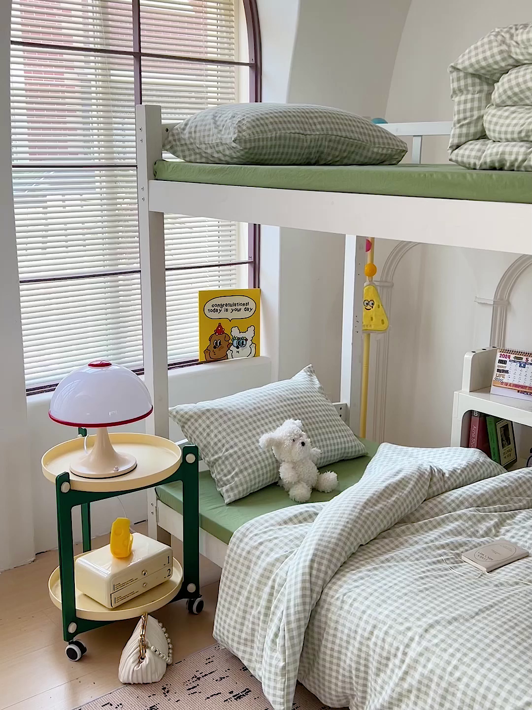 91家纺网 家纺一手货源 找家纺 曼陀罗2025新款超柔云朵棉学生宿舍上下铺三件套 小格浅绿