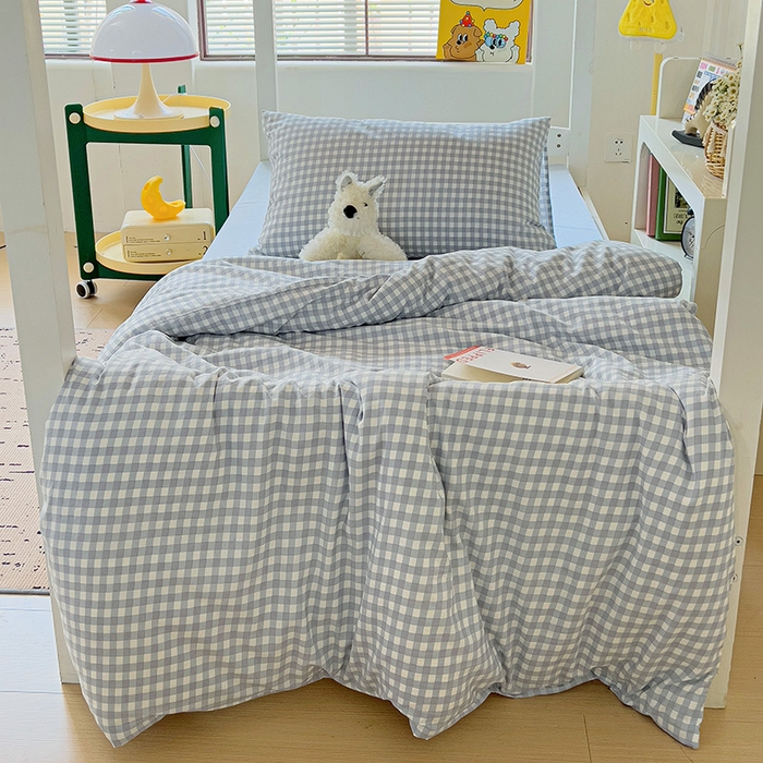 91家纺网 家纺一手货源 找家纺 曼陀罗2025新款超柔云朵棉学生宿舍上下铺三件套 小格浅蓝