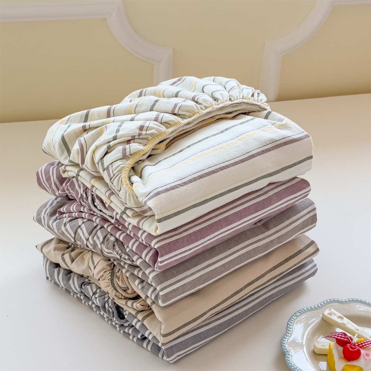 91家纺网 家纺一手货源 找家纺 菡宝 2025新款全棉纯棉色织水洗棉单单床笠 组合图仅供参考