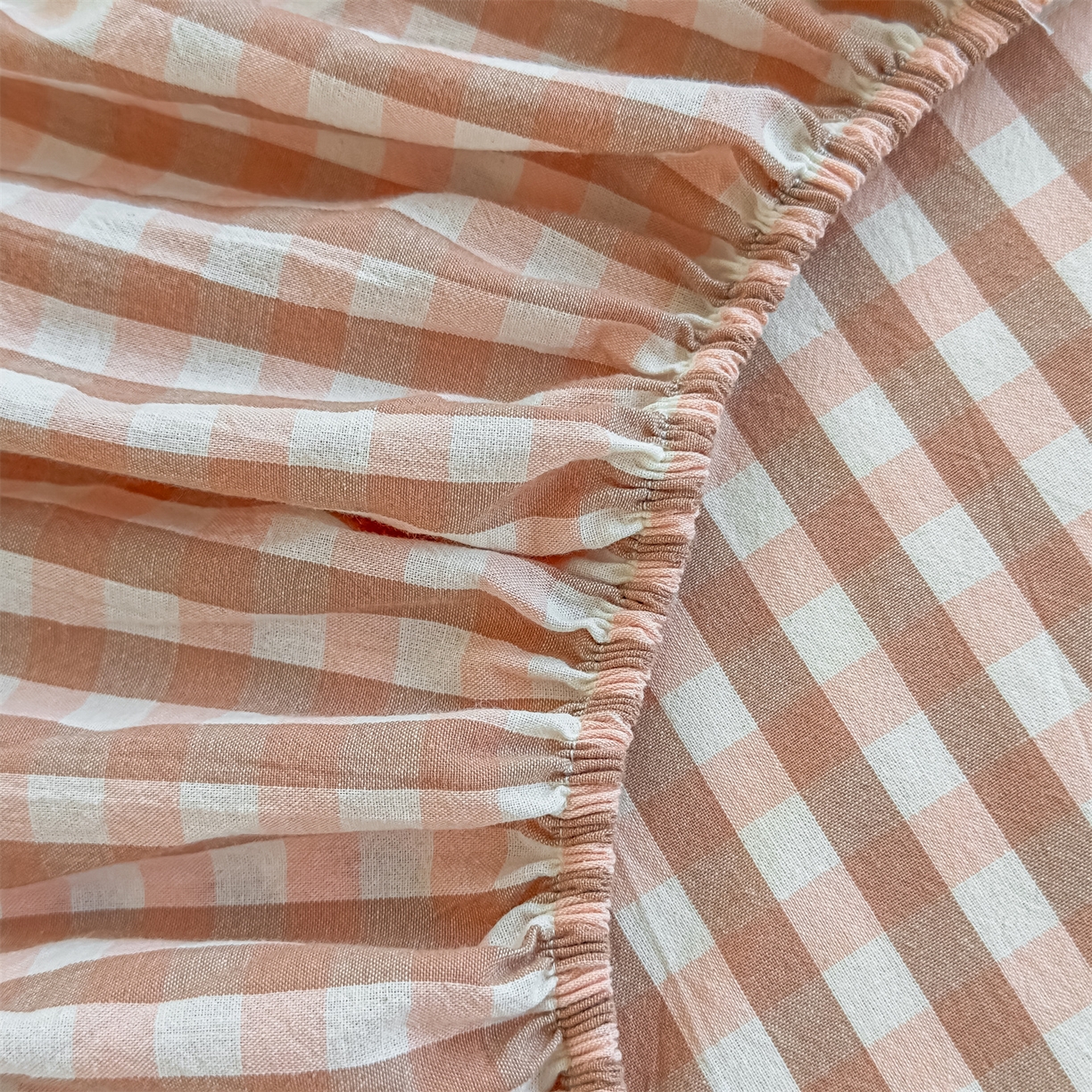 91家纺网 家纺一手货源 找家纺 菡宝 2025新款全棉纯棉色织水洗棉单单床笠 粉小格