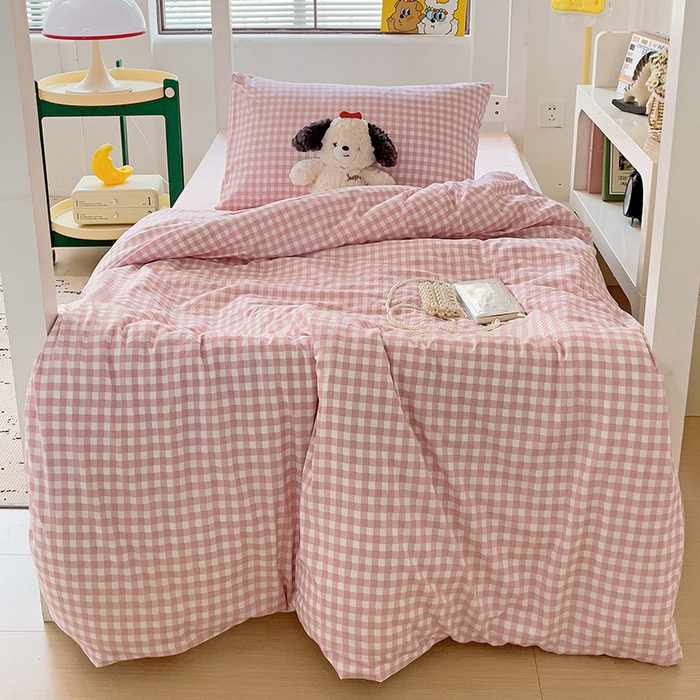 91家纺网 家纺一手货源 找家纺 曼陀罗2025新款超柔云朵棉学生宿舍上下铺三件套 小格浅粉