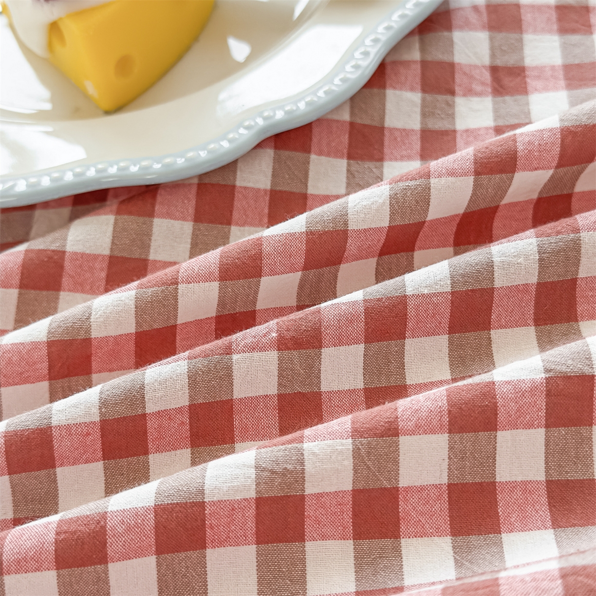 91家纺网 家纺一手货源 找家纺 菡宝 2025新款全棉纯棉色织水洗棉单单床笠 橘红小格