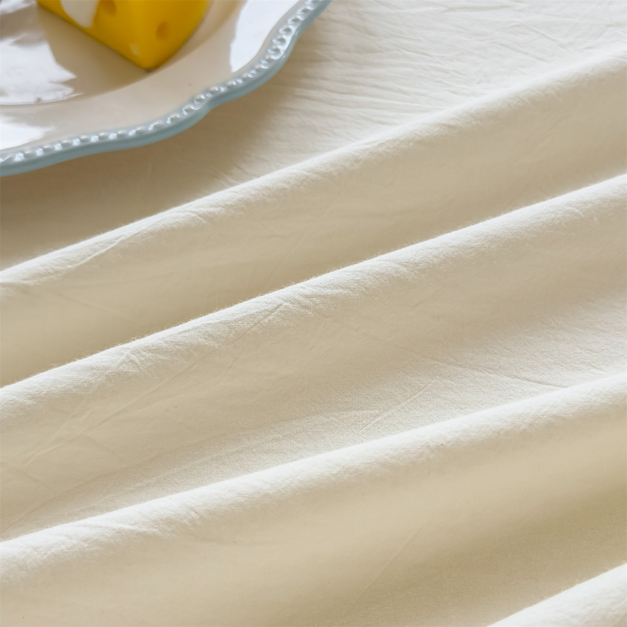 91家纺网 家纺一手货源 找家纺 菡宝 2025新款全棉纯棉色织水洗棉单床单 米白青年