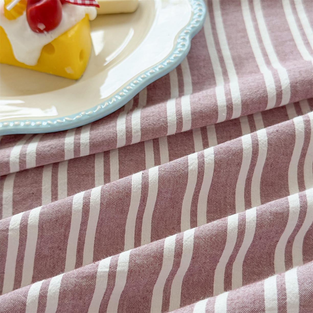 91家纺网 家纺一手货源 找家纺 菡宝 2025新款全棉纯棉色织水洗棉单床单 牧野魅影紫