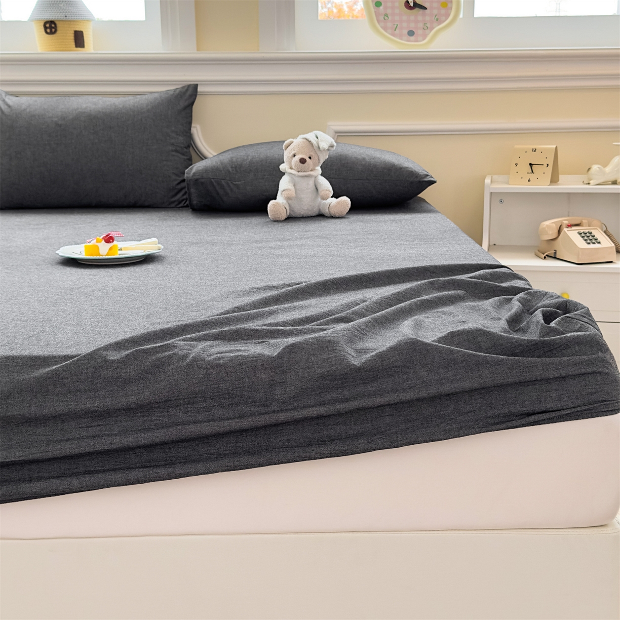 91家纺网 家纺一手货源 找家纺 菡宝 2025新款全棉纯棉色织水洗棉单单床笠 黑色青年