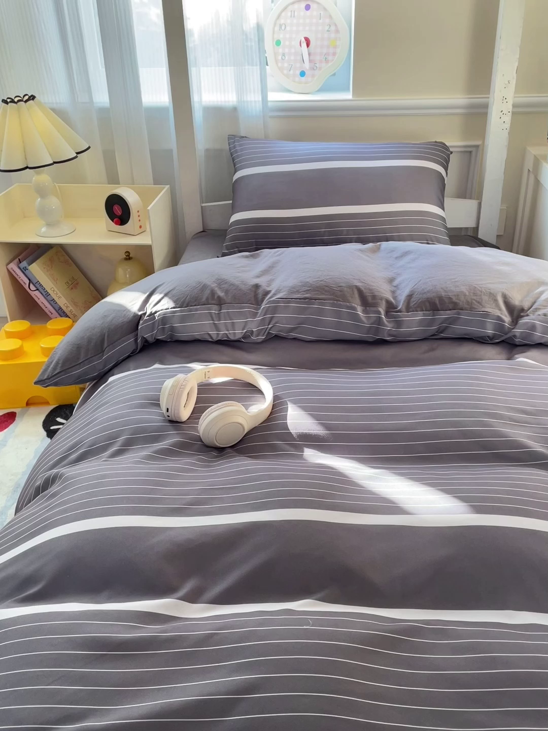 91家纺网 家纺一手货源 找家纺 曼陀罗2025新款超柔云朵棉学生宿舍上下铺三件套 威斯汀