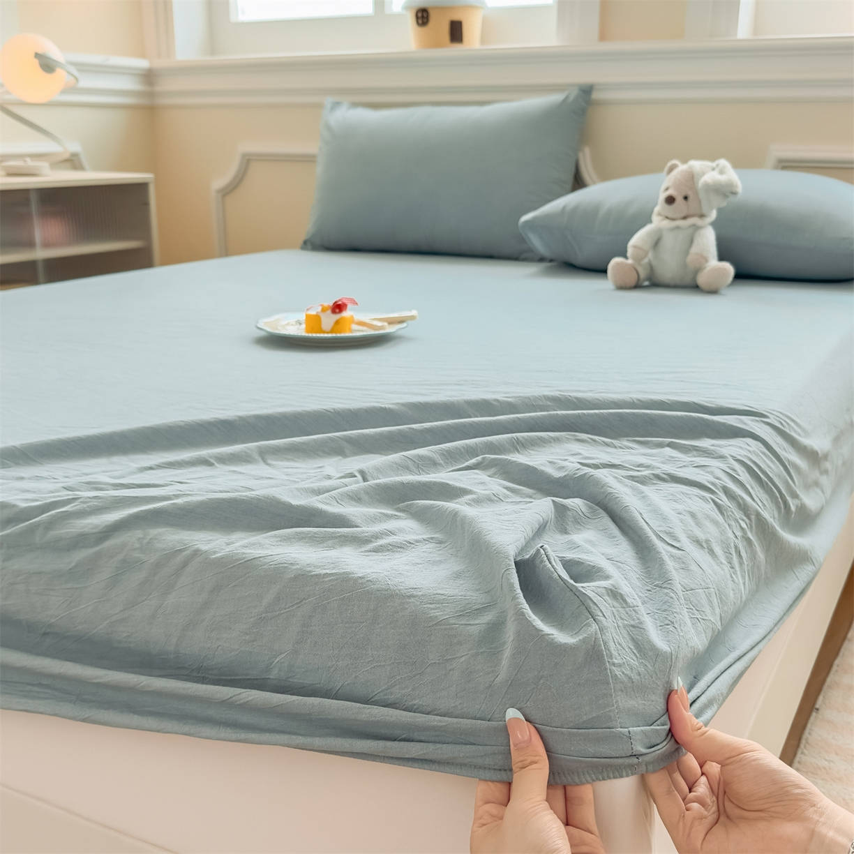 91家纺网 家纺一手货源 找家纺 菡宝 2025新款全棉纯棉色织水洗棉单单床笠 兰色青年