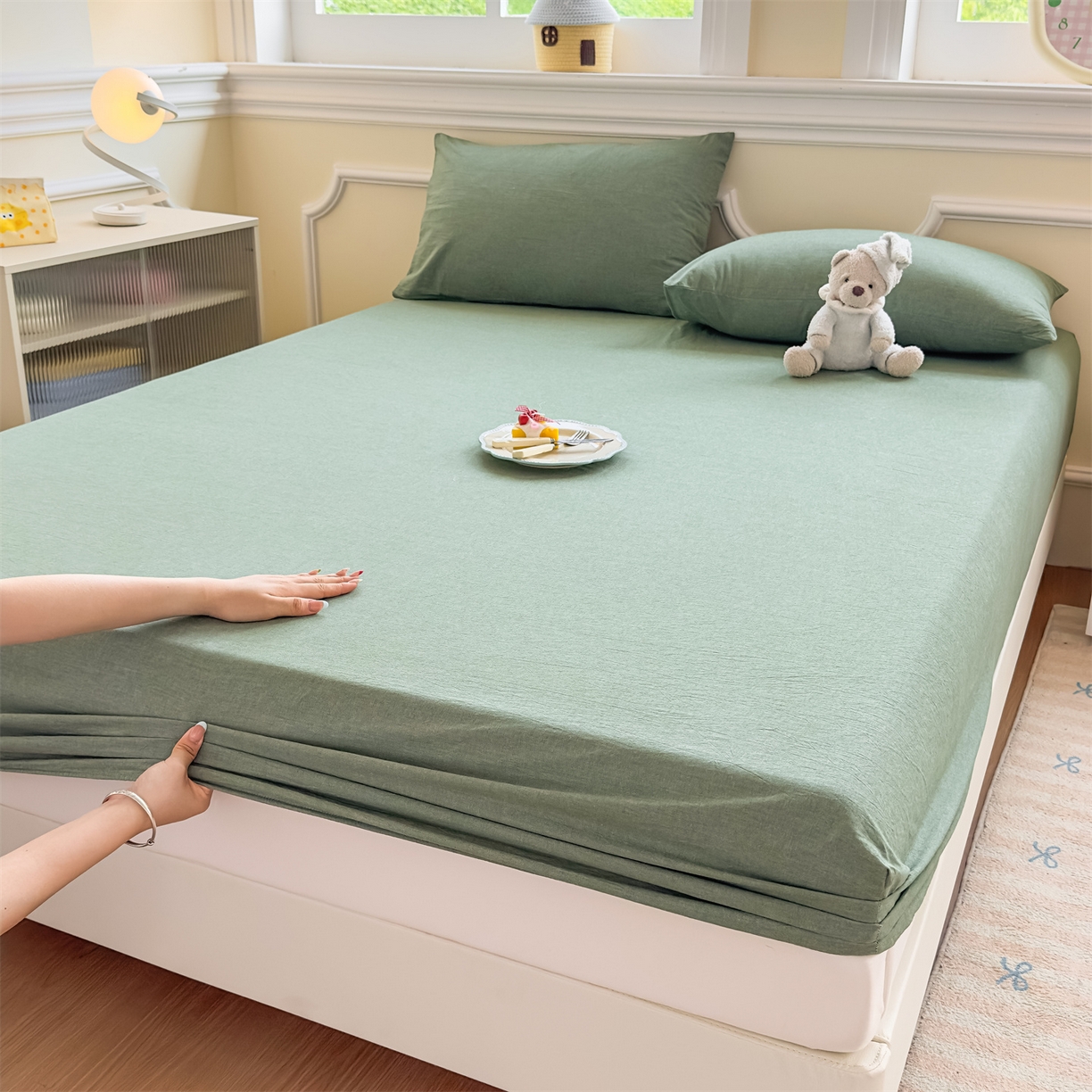 91家纺网 家纺一手货源 找家纺 菡宝 2025新款全棉纯棉色织水洗棉单单床笠 绿色青年